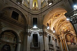 Interior de la iglesia de Santa Cruz