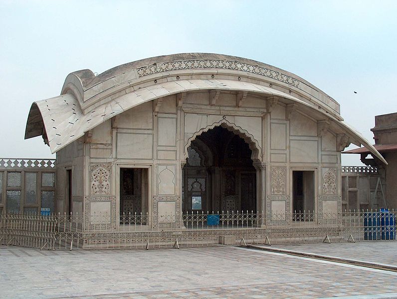 File:July 9 2005 - The Lahore Fort-Another sideview of Naulakha  pavillion.jpg