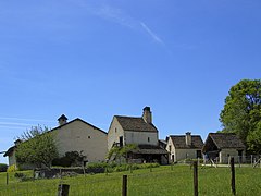 La ferme de Magny-Châtelard, le four banal, l'atelier du tisserand et la soue à cochons.