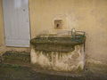 Antico lavabo nel cortile