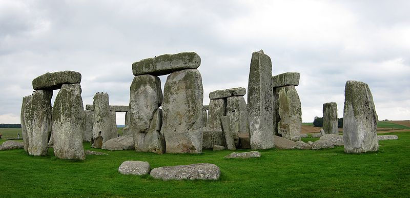 800px-stonehenge_ouest