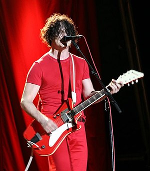 300px-The_White_Stripes_-_Jack_White_01.jpg