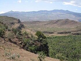 Vue vers le sud au travers des Badlands d'Elmenteita avec l'Eburru en arrière-plan.