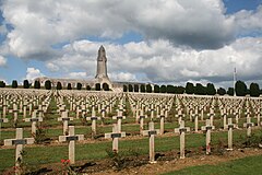 10. Platz: Friedhof und Beinhaus von Douaumont nahe Verdun, Frankreich Fotograf: Jean-Pol GRANDMONT