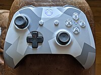 Xbox One Winter Forces controller, San Mateo.jpg