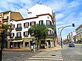 Edifício da Família Candal, no gaveto entre a avenida e a rua Dr. Alberto Souto.