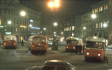 Bussar på torget 1964