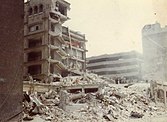 Acercamiento a las ruinas del edificio Conalep SPP en septiembre de 1985.