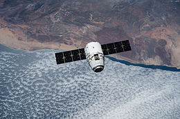 CRS-6 Dragon from ISS (ISS043-E-122200).jpg