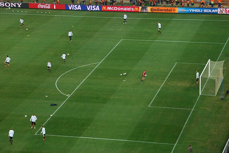 파일:Germany Ghana match, FIFA 2010.jpg