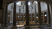 Церковь Санто-Стефано-Ротондо. Рим. Основана в 468—483 гг. Интерьер