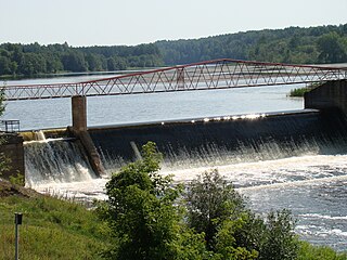 The river Sventoji. The Kavarskas dam