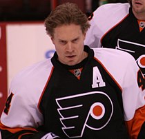 Kimmo Timonen played for the Flyers from 2007-08 to 2013-14. Kimmo Timonen cropped.jpg