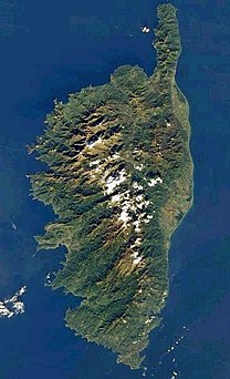 Vue par satellite de la Corse (France). (définition réelle 492 × 822*)