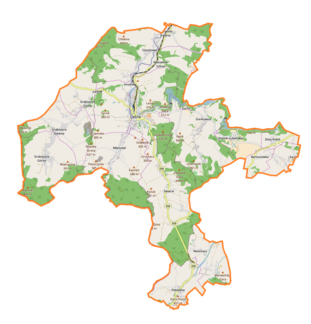 Mapa konturowa gminy Leśna, blisko centrum u góry znajduje się punkt z opisem „Leśna”