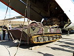 Погрузка подготовленной к десантированию БМД-1 бригады в Ил-76, 2006 г.