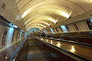 Eskalátory (vč. vybavení tunelu) ve stanici Jinonice se dochovaly beze změn od roku 1988, kdy byly instalovány