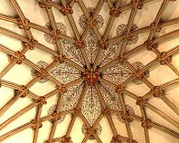 Wells cathedral interior 102.jpg