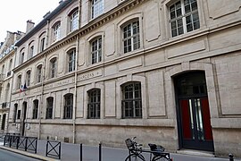 École élémentaire au no 21.