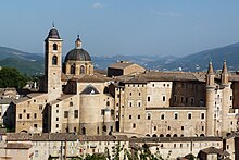 Ducal Palace, Urbino 2012 Urbino - panorama dalla fortezza Albornoz 211.jpg
