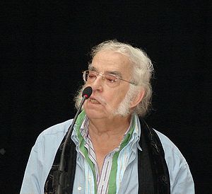 Español: Agustín García Calvo durante la charl...