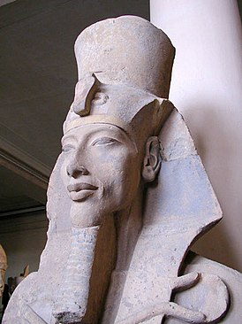 Статуя фараона Эхнатона из храма Атона в Карнаке. Каирский египетский музей. Египет
