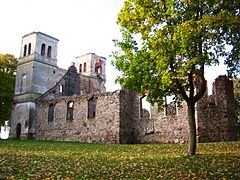 Ruiny kościoła Świętych Apostołów Piotra i Pawła