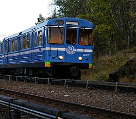 A C14 train on line 13 towards Norsborg in Bredäng