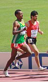 Dawit Wolde (links), Rang zehn in 3:44,90 min / Awwad Al Sharafat, Rang dreizehn in 4:07,72 min