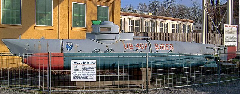 Файл:Einmann-U-Boot-Biber.jpg