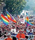 Celebració del dia de l'Orgull LGBT i la legislació del matrimoni homosexual.