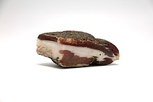 Guanciale крупным планом.jpg