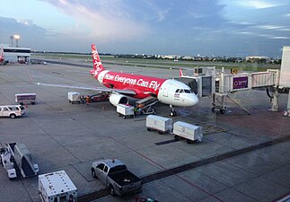 Airbus A320-200 with Sharklets