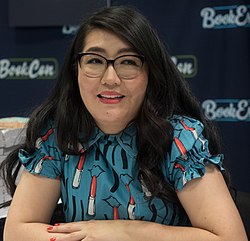 Jenny Han på BookCon, juni 2019.