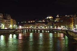 Lyon-quais-Saône-pont-La-Feuillée-nord-nuit.jpg