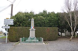 Le monument aux morts.