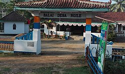 Balai desa Ngile