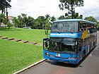 Ônibus de turismo no Parque Nacional do Iguaçu, Brasil.