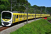 38105編成 クハ38805 「ぐでたま」デザインの池袋方面先頭車