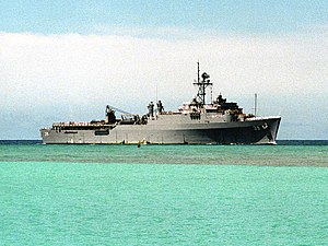 USS Mount Vernon (LSD-39) off Pearl Harbor on 1 June 1991