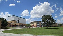 Wichita Heights High School Main Entrance 2013.JPG