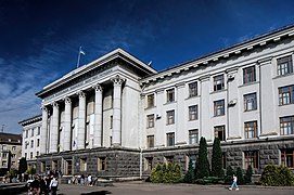 le bâtiment principal Registre national des monuments immeubles d'Ukraine[1]