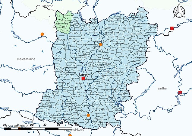 La Mayenne est découpée en deux bassins DCE : Loire-Bretagne et Seine-Normandie.
