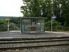 Abri sur le quai pour Besançon.