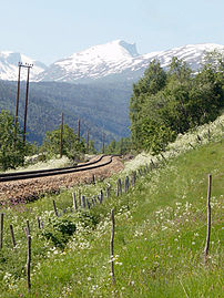 Dønttinden, sett fra Brude Foto: Halvard Hatlen