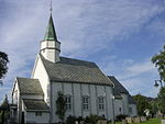 Foto einer weißen Holzkirche