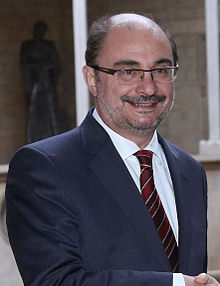 Francisco Javier Lambán - Carles Puigdemont (cropped).jpg