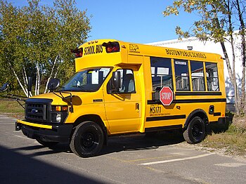 English: A 2010 Girardin MB-II school bus belo...