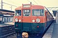 豊栄駅に停車中の165系電車（1987年）