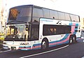 JR四国エアロキング導入1号車両（現在は塗装変更されている） KC-MU612TA(6/16)